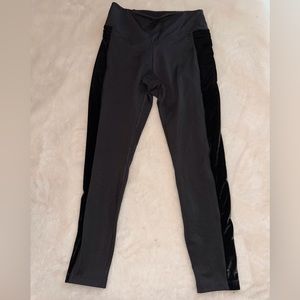 PINK yoga/athletic leggings.